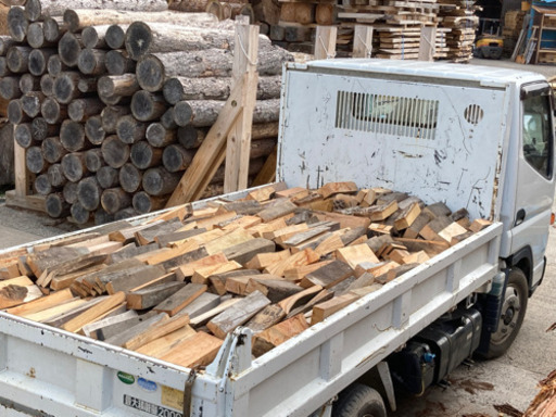 広葉樹の薪(2ｔトラック満載)