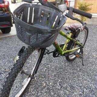 自転車　22インチ　サドル布ボロボロ