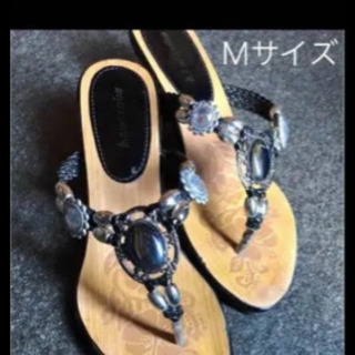 サンダル　サイズ24.0センチ　トング　ラインストーン　黒の画像