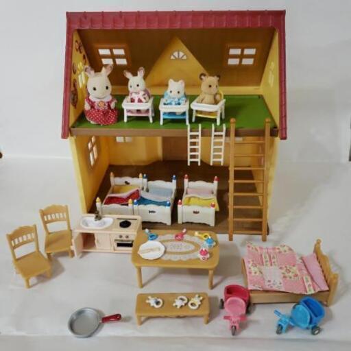 値下げ3000円→2500円　シルバニアファミリー　家+人形