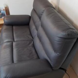 【最終価格‼️6月末まで】⭐美品⭐ニトリ　ビリーバー　電動　リクライニング　ソファー　USED　の画像