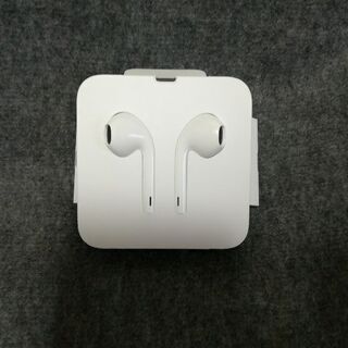 【未使用】iPhone　イヤホン　ライトニング【アイフォン】
