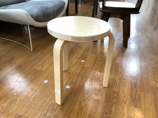 【トレファク南浦和店】artek スツール