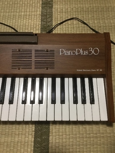 ✨希少✨ Roland PianoPlus 30 HP-30 電子ピアノ 61鍵 ✨Roland PianoPlus 30 HP-30 電子ピアノ 61鍵 木目調 中古