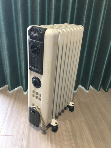 商談中　オイルヒーター　パネルヒーター