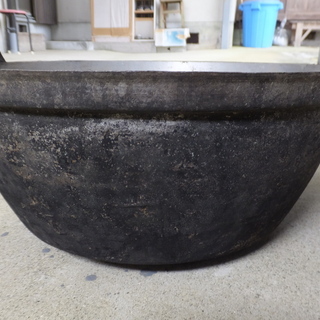 ☆昭和レトロ☆ 鉄羽釜 鉄鍋 鉄釜 検索) 蒸籠 鉄 かまど 臼鉄鍋 囲炉裏 鍋料理 アウトドア 古民具　4の画像