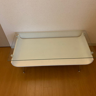 リビングテーブルの画像