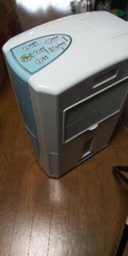 冷風扇 兼 除湿器 兼 洗濯物乾燥機