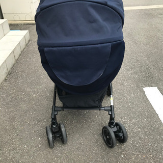 コンビ　ベビーカーの画像
