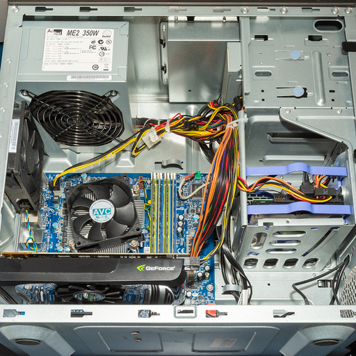 値下げしました!lenovoライトゲーミングPC ﾌｫｰﾄﾅｲﾄ ﾏｲｸﾗ R6S 