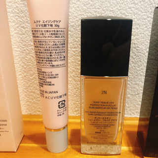 DIOR リキッドファンデーション　ムクナ　化粧下地の画像