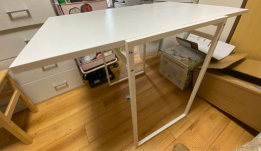 IKEA イケア　MUDDUS ムッデゥス　テーブル