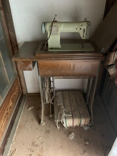 リズムミシン　納屋物　レトロ　アンティーク