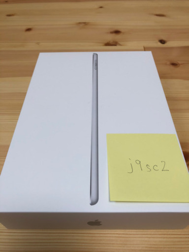 iPad 第6世代　Wi-Fiモデル　 32GB　シルバー