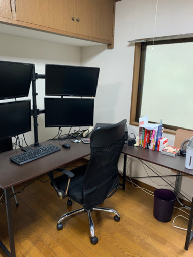 パソコンモニター