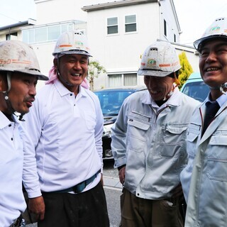 【塗装職人を大募集！！】１万８０００円～２万５０００円／日給　★戸建て住宅の塗装をお願いします☆の画像