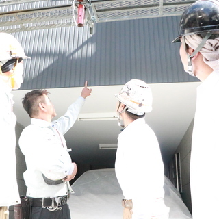 【塗装職人を大募集！！】１万８０００円～２万５０００円／日給　★戸建て住宅の塗装をお願いします☆の画像