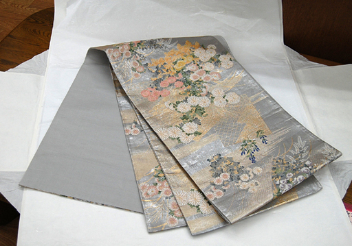 未使用 袋帯 正絹 琳派秋草図の世界 全長425cm 幅30cm 仕立て上がり 菊 金糸 琳派 秋草図 和装 ☆ PayPay(ペイペ