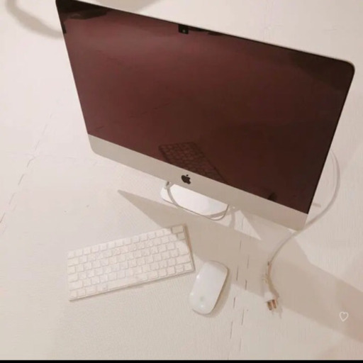 21.5インチiMac Retina 4Kディスプレイモデル　late2015