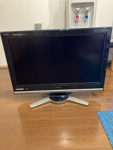 32型液晶テレビ