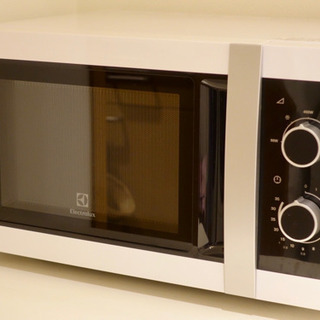 ELECTROLUX 電子レンジ 23L 50Hz 700W