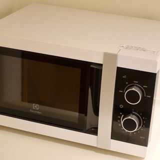 ELECTROLUX 電子レンジ 23L 50Hz 700Wの画像