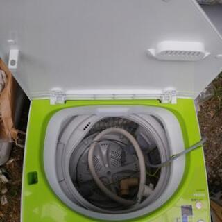 【USED】ハイアール　3.3kg　全自動洗濯機　ホワイト JW-K33F(W) 　2014年製の画像