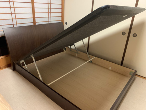 ★【取り引き先決定】クイーンベッド 木製 オシャレ 美品★