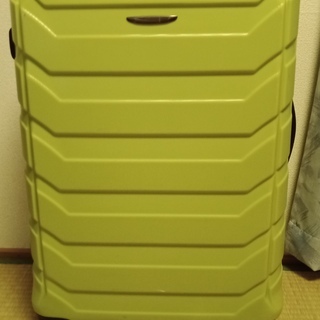 スーツケース大（ジャンク、高さ60cm×横40cm×奥行30cm）