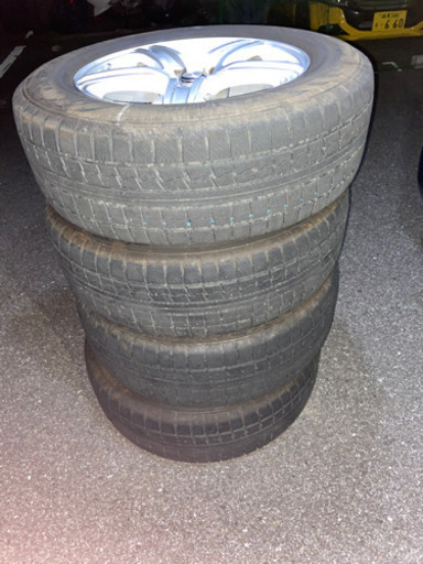 235/65R18 106Qスタッドレスタイヤ