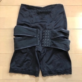 ピジョン  産後ガードル　骨盤矯正の画像