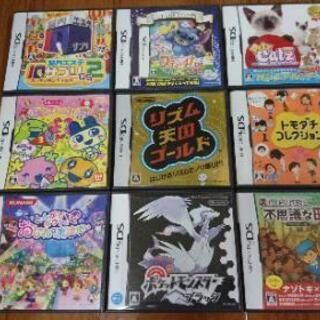 DSi×2、ソフト16本(どうぶつの森、攻略本あり)の画像