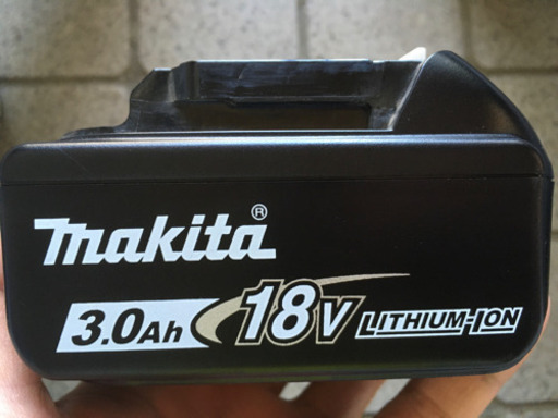 【中古美品】マキタ純正　18V 3.0Ａh バッテリー