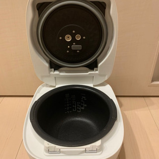 炊飯器の画像