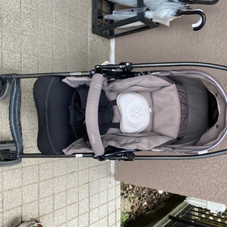 ★取引中【タダ(無料)でお譲りします】コンビ　ベビーカーA型の画像