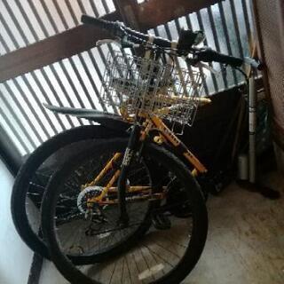 21段変速の折り畳みクロスバイクの画像