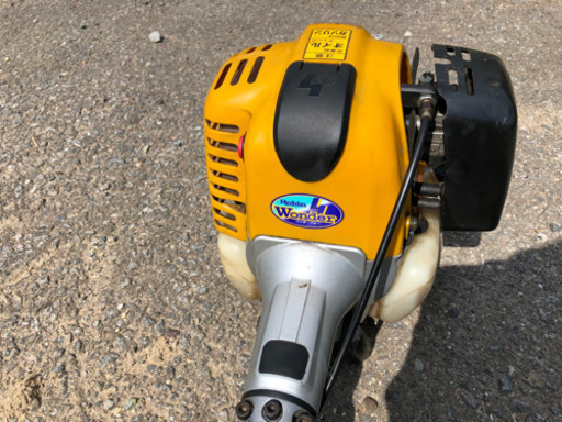 ロビン4スト刈払い機