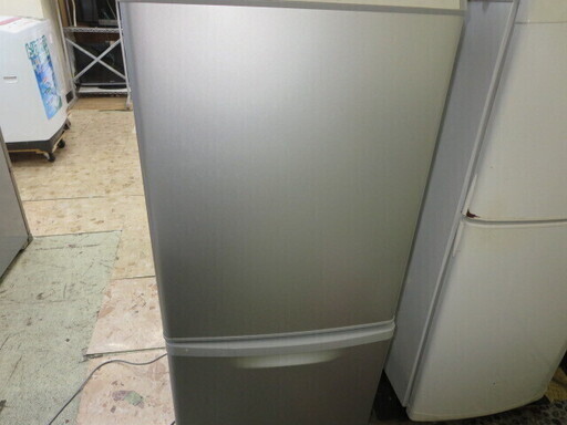 Panasonic　NR-B145W-S 冷蔵庫138L　2012年製