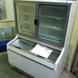 業務用冷凍庫　411リットルの画像