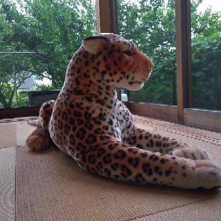 [配達無料][2品目無料]ヒョウ　ぬいぐるみ　リアル等身大の画像