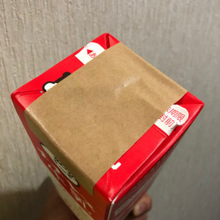 椅子工作用牛乳パック+トイレットペーパー芯などの画像