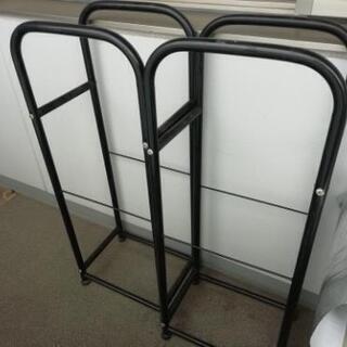 （取引中）タイヤラック２つセット