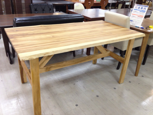 取りに来れる方限定！ＵＮＩＣＯのダイニングテーブルです！