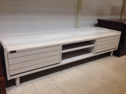 取りに来れる方限定！Ｃｅｒｉｓｅのテレビボードです！