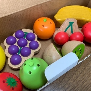 【新品未使用】木のおもちゃ world  wide kids(ワールドワイドキッズ) フルーツ&バスケットの画像