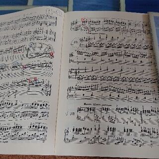 ピアノ楽譜8冊の画像