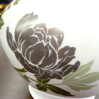 大倉陶園 金銀彩牡丹 花瓶 フラワーベース 花器 OKURA 白磁 花生 花活