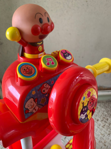 アンパンマン　日除け付き三輪車