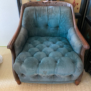 エマニエル夫人 映画に出ていた アンティークソファー 一脚の画像