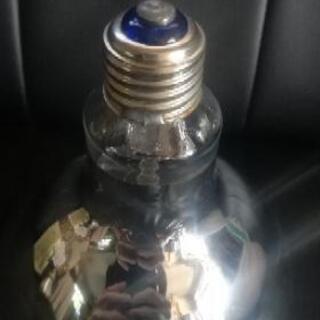 ナショナル　ハイビーム電球　120w と90wの画像